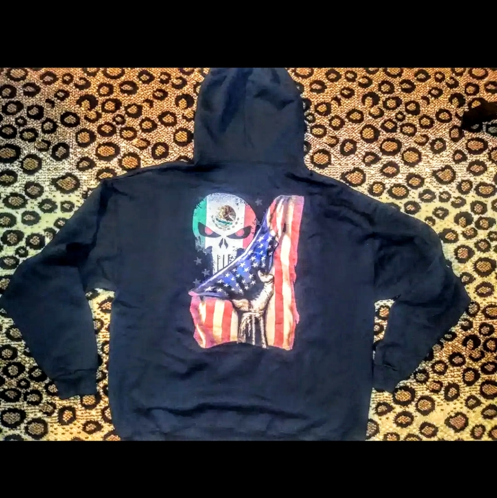 XL FLAG/SKULL UNISEX BLACK HOODIES